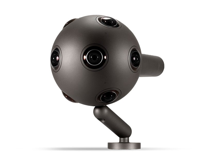 Virtual Reality Live Video Broadcasting